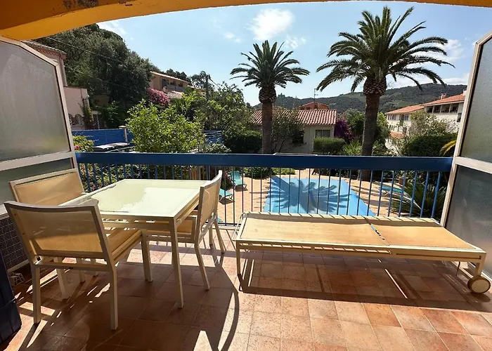 Appartement Avec Grande Terrasse, Piscine Chauffee Et Parking, A 700M Des Plages De Collioure - Fr-1-309-402