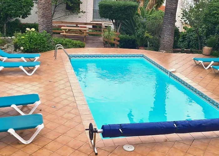 Appartement Avec Grande Terrasse, Piscine Chauffee Et Parking, A 700M Des Plages De Collioure - Fr-1-309-402