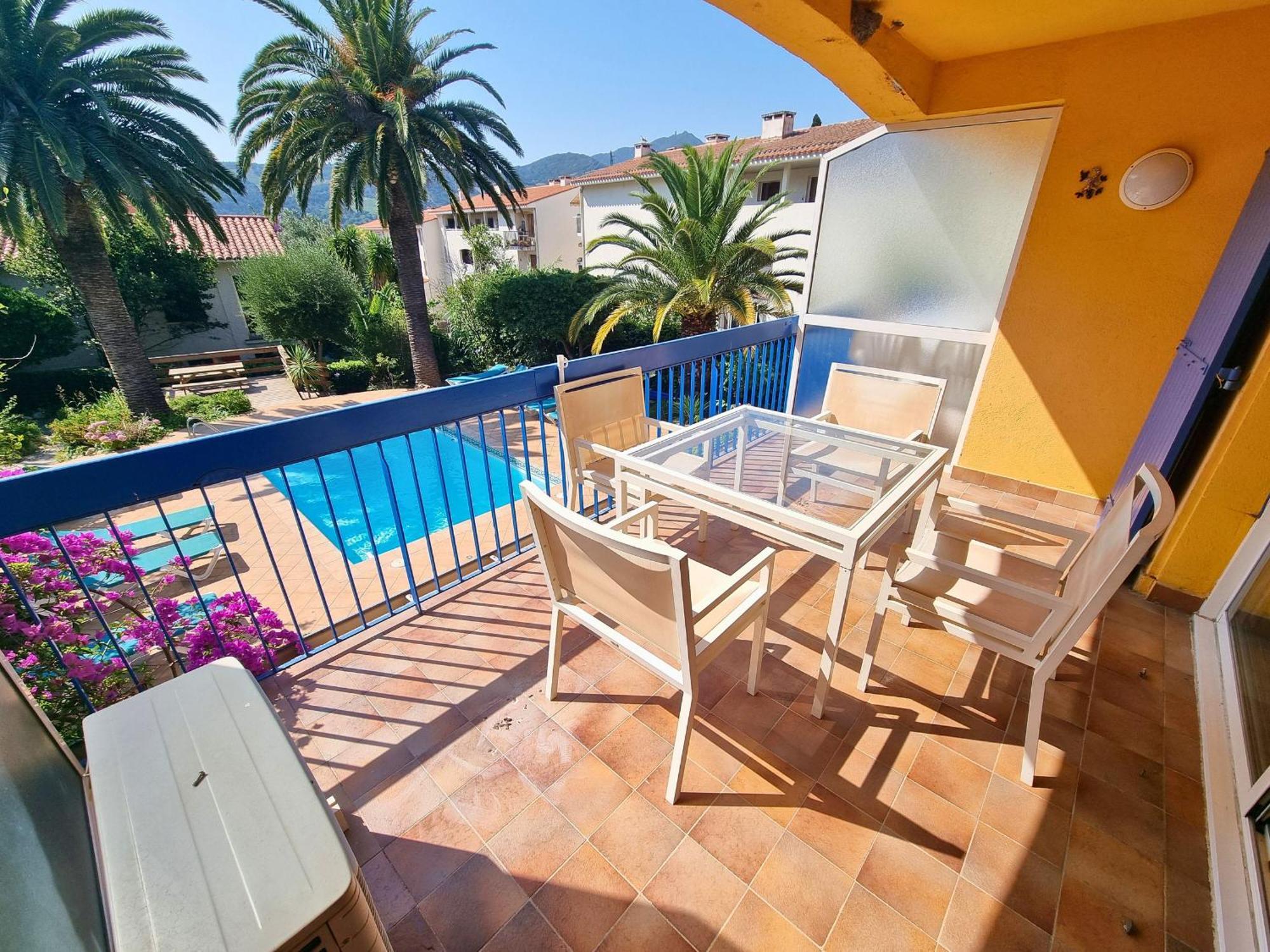 Avec Grande Terrasse, Piscine Chauffee Et Parking, A 700m Des Plages De - Fr-1-309-402 Apartment